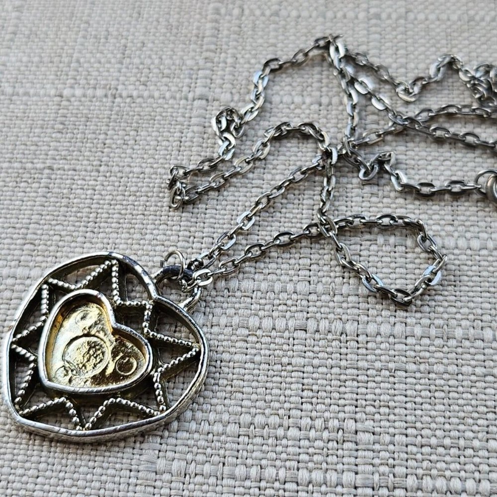Vintage Necklace Silver Tone Chain Fashion Jewelry Heart Shape Pendant Necklace - Picture 1 of 10